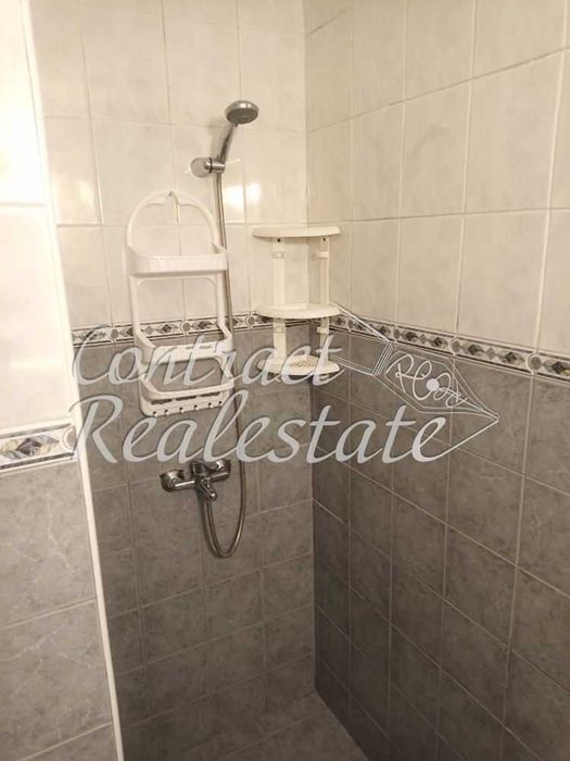 Дава се под наем Двустаен апартамент в Варна, Червен площад - 50 кв.м за 382.5 € - Снимка #8