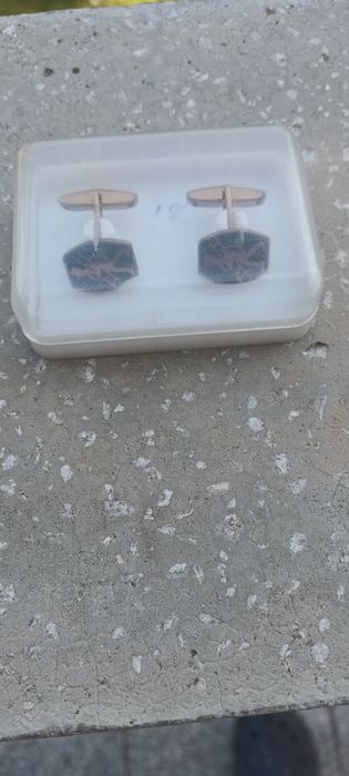 Pereche Butoni vechi, Coșarul!