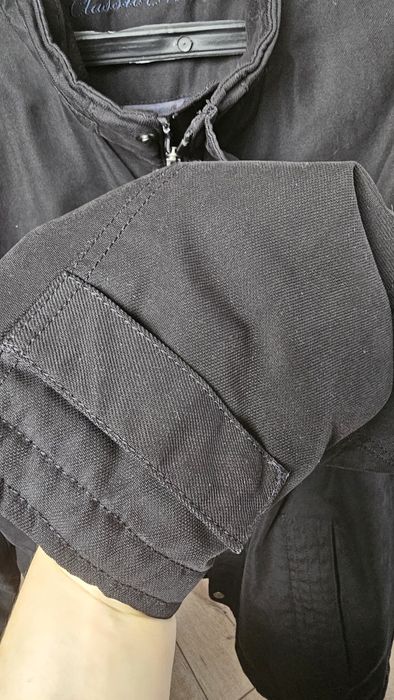 Продам демисезонную куртку