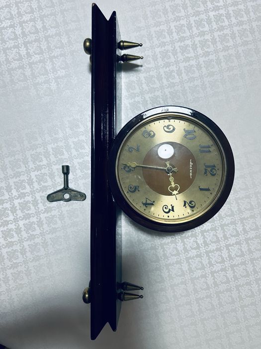 Продаю каминные часы