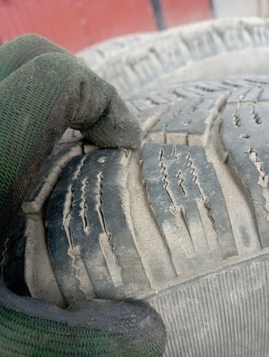 3 штук 235/75/15