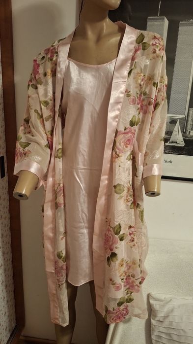 Set de lenjerie intima pentru noapte