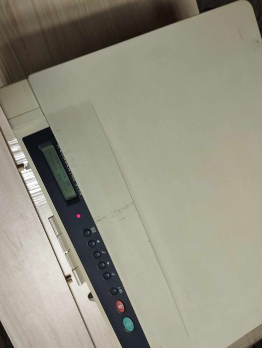 Принтер с скенер