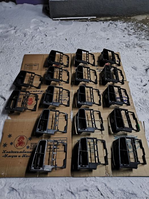 Детали / Запчасти на торпедо панель Passat B3