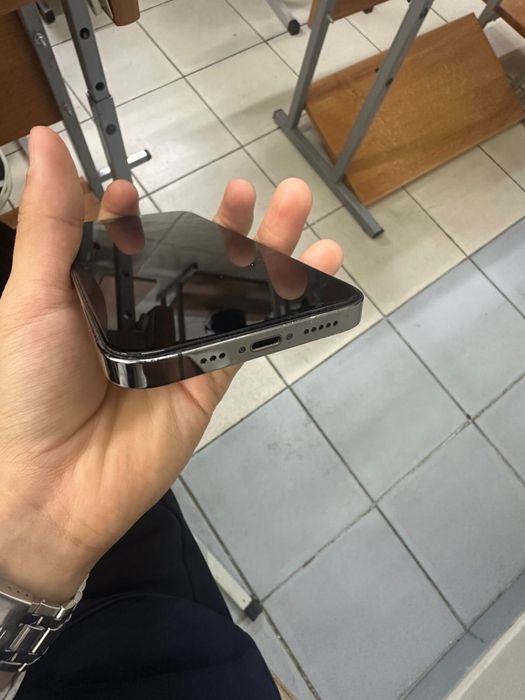 Продам айфон 12про