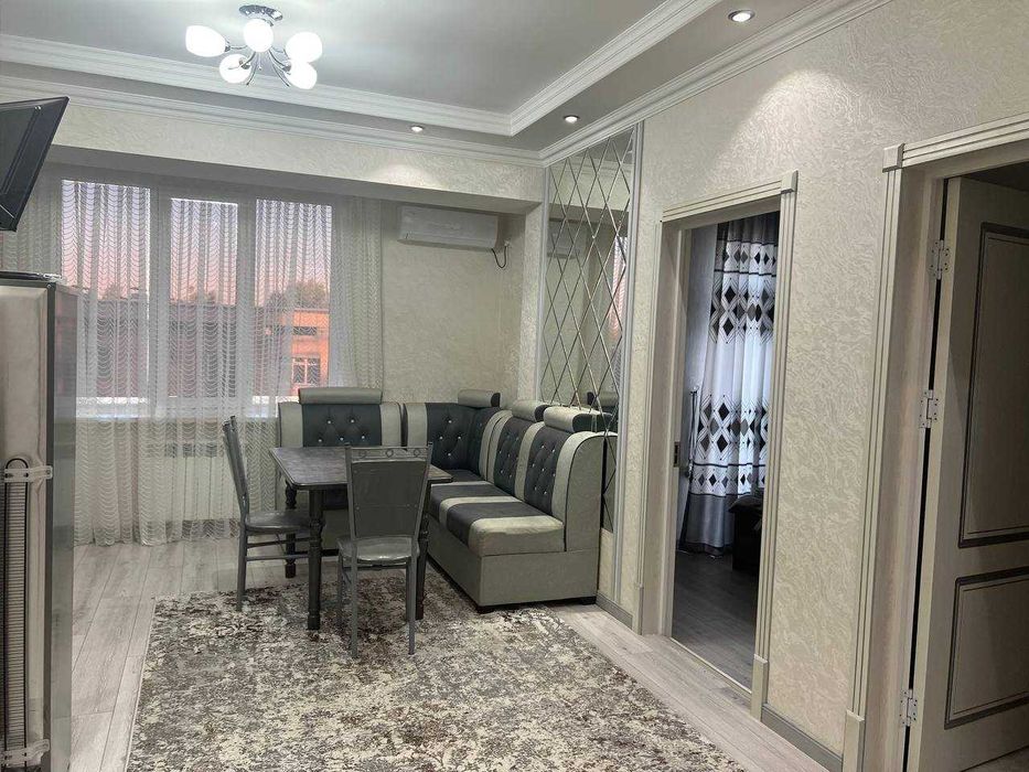 Продаётся 2/4/7 квартира в Юнусабаде