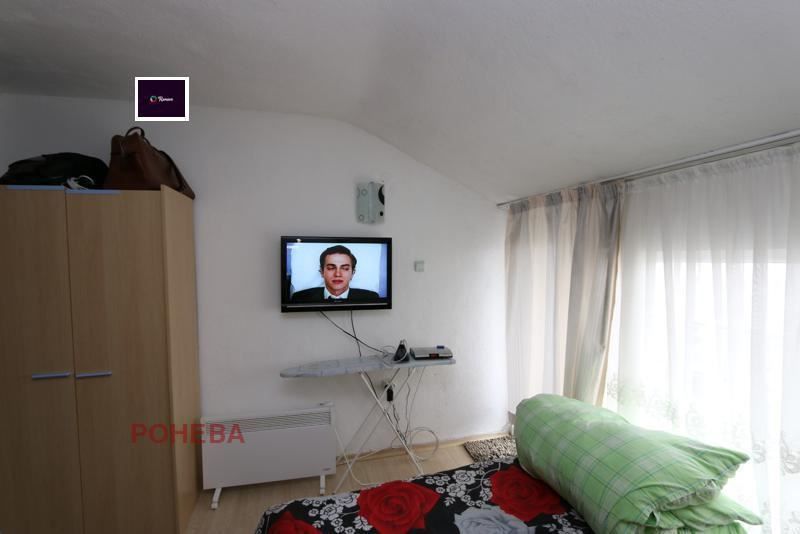 Дава се под наем Едностаен апартамент в Варна, Левски - 30 кв.м за 159.12 € - Снимка #4