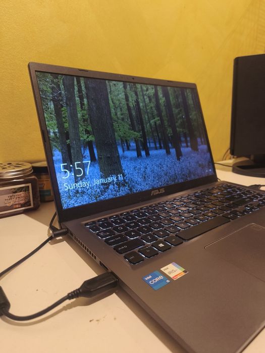 Laptop ASUS VivoBook  x515EA