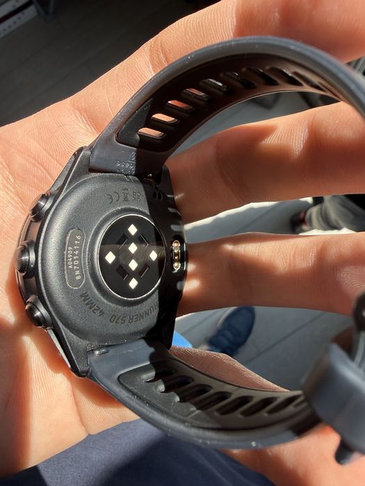 Garmin Forerunner 570 (42mm)