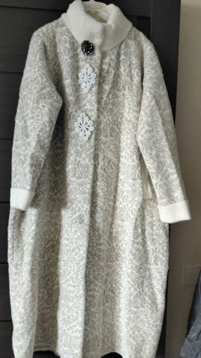 Продаю кашемировое пальто