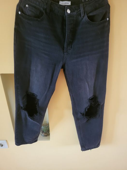 Разпродавам дънки за едра дама