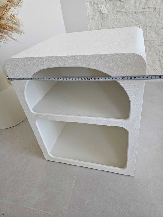 Нощно шкафче / страничен шкаф