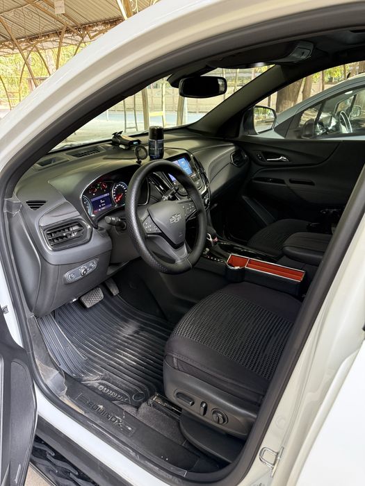 Автомобиль EQUINOX сотилади