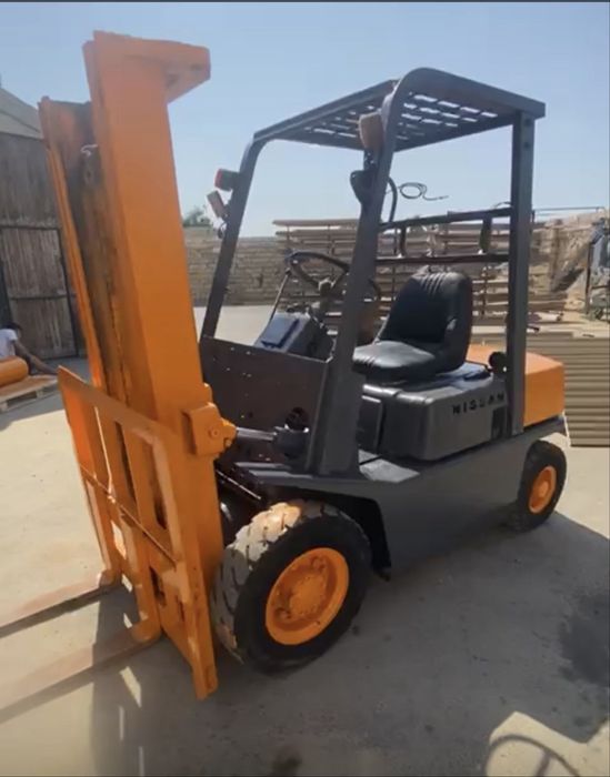 Кара 2 тонник Ниссан