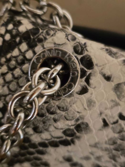 Calvin Klein оригинална дамска чанта