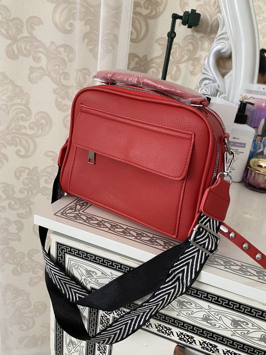 Сумка, куртка барлыгы сатылады