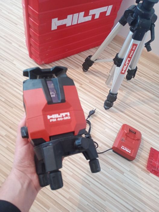Nivelă laser Hilti