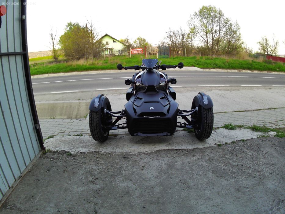 ryker 900 sport 2450 km