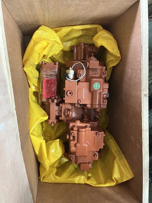 Гидравлический насос на экскаватор