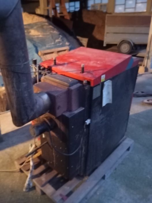 Vând centrală pe lemne cu gazificare Attack