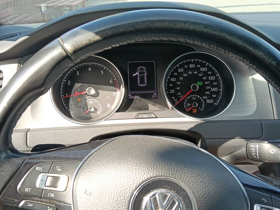 Vând golf 7 2017 1,8 tsi 170 HP DSG ,distronic. padele volan ,105645 km rulați