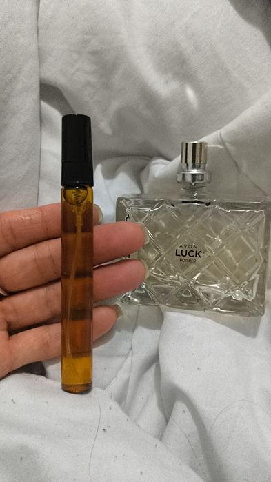 Продам духи эйвон