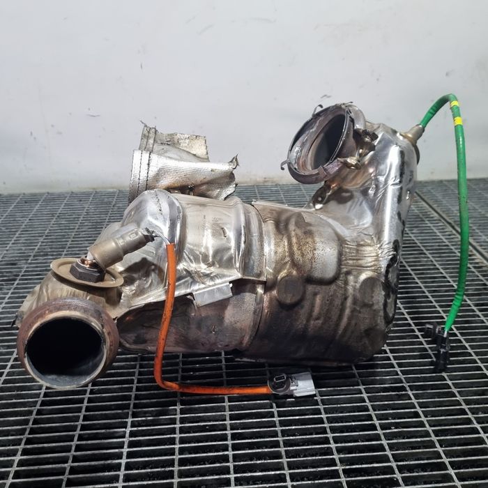 Reciclare catalizator Dacia Duster II 1.0 Benzina 2018 - 2021 74kW 101CP (1584) 40006631 Garantie