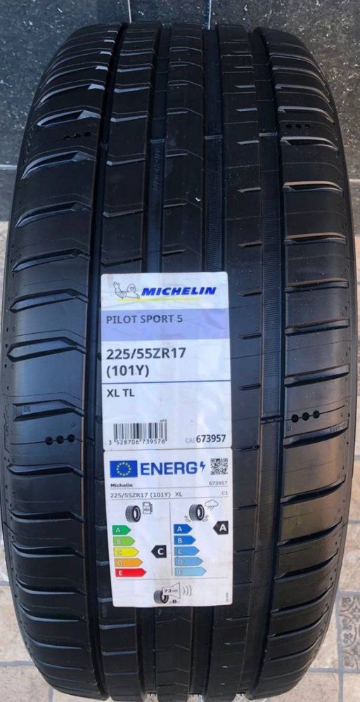 Michelin Pilot Sport 5 225/55/17 101Y