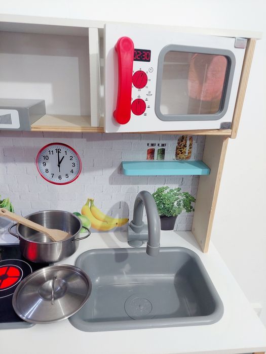 Bucătărie din lemn pentru copii, cu lumini și sunete, Playtive (Lidl)