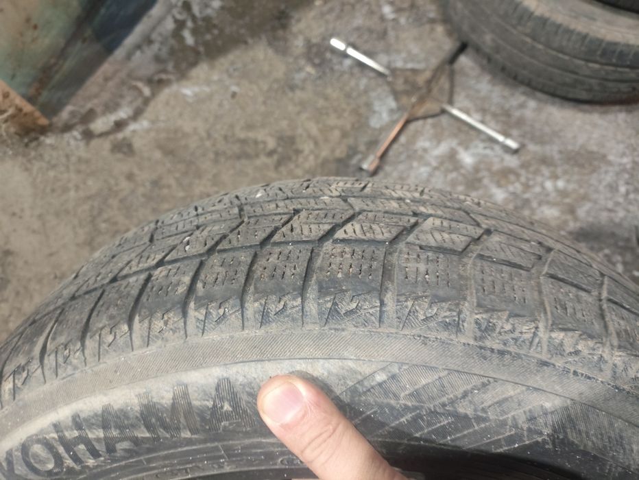 Продам зимние шины 175/65/14