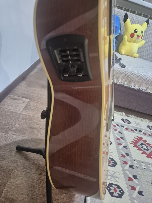 Гитара акустическая