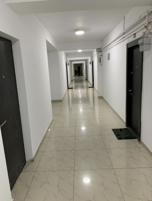 Inchiriez apartament