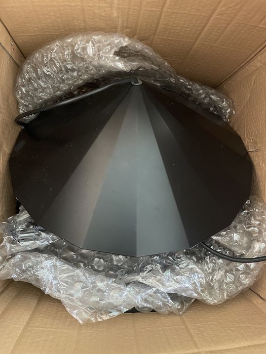 Бюро+шкаф/детска Neoset,матраци 90/200;лампи, нов офис стол Ikea