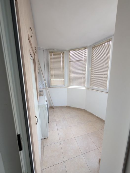 Дава се под наем Тристаен апартамент в Пловдив, Младежки Хълм - 65 кв.м за 459 € - Снимка #11