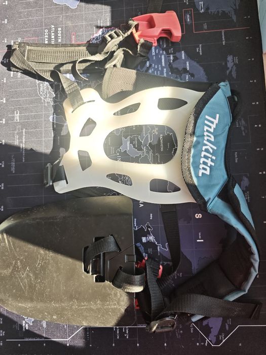 Ham motocoasa Makita