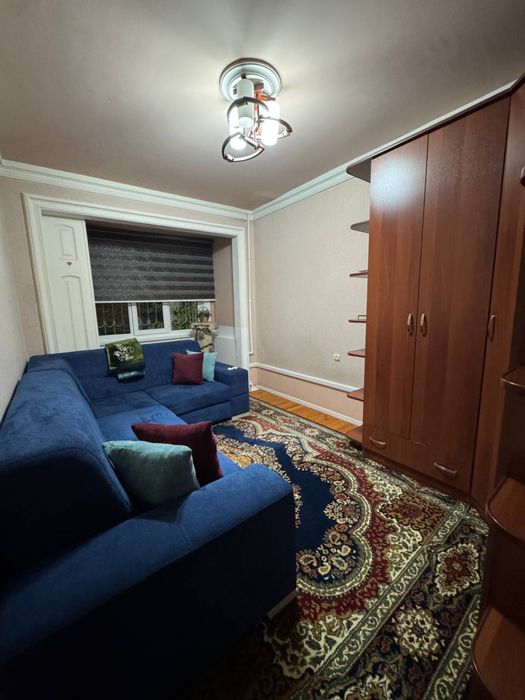 Сдаеться своя 4 комнатная квартира госпитальный рынок