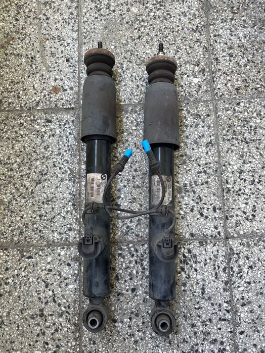 Задни амортисьори БМВ Ф30 340 задно