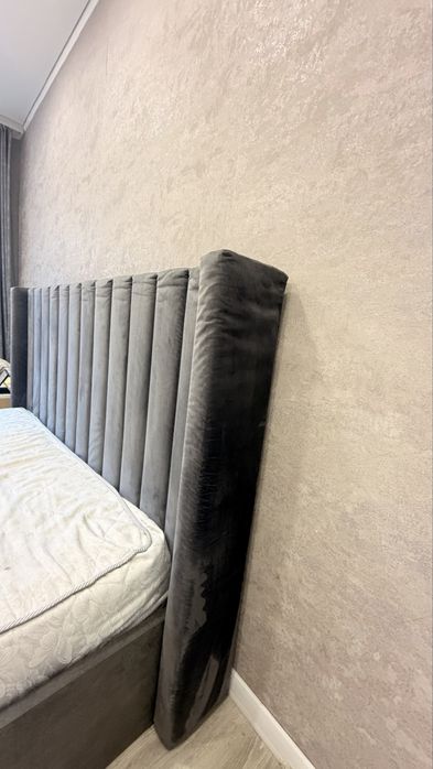 Кровать двуспальная