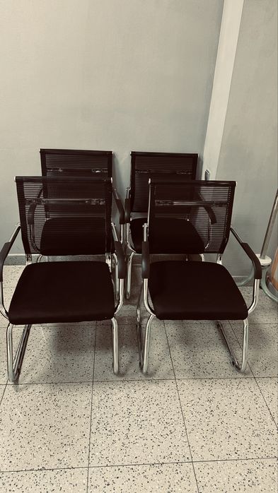 Стулья   офисные    новые !