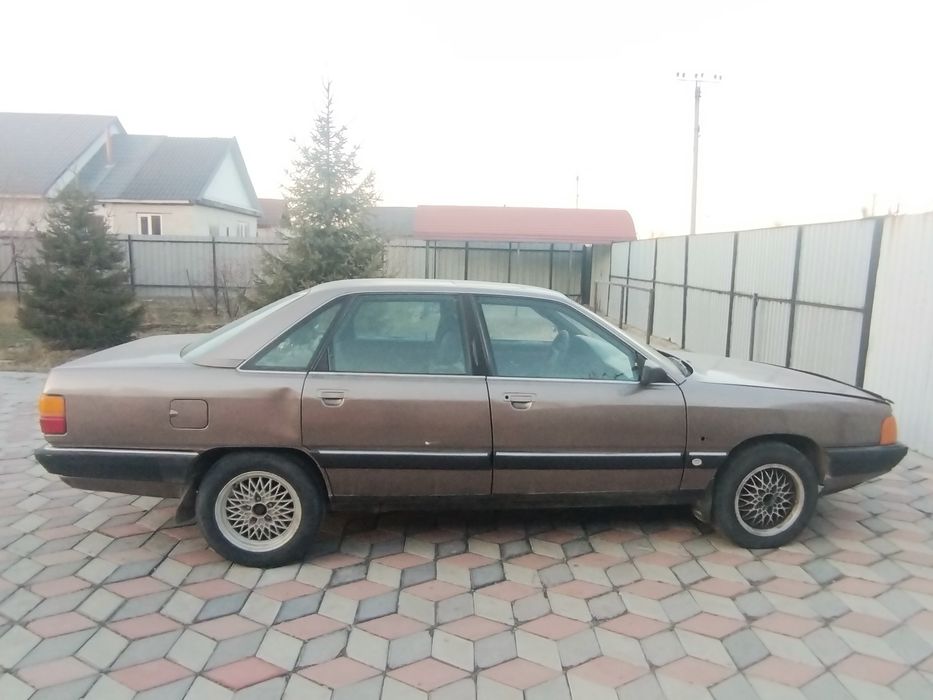 Ауди 200 продаже