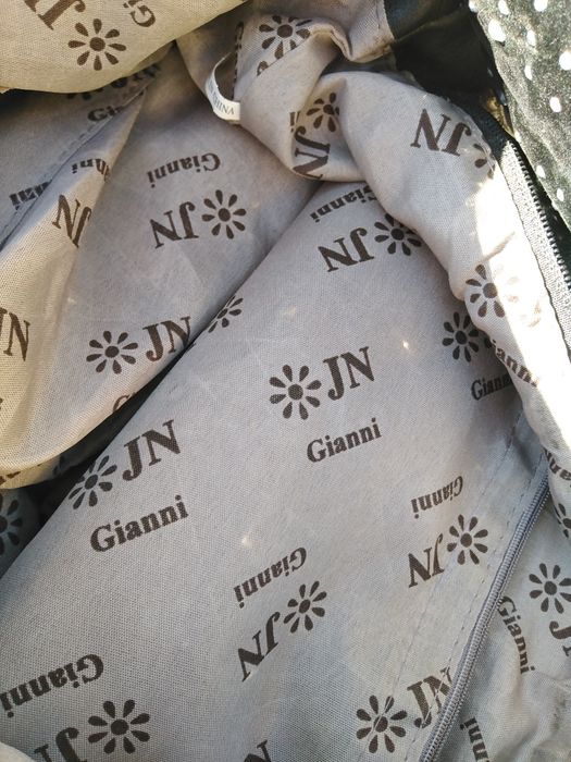 Маркова чанта на Gianni