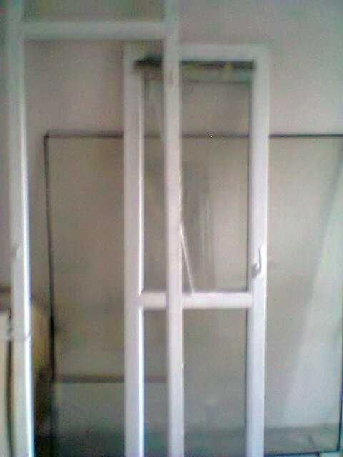 Балконски пвс врати и прозорец