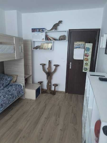 Продава се Тристаен апартамент в Бургас, Сарафово - 80 кв.м за 2250 €/кв.м - Снимка #2