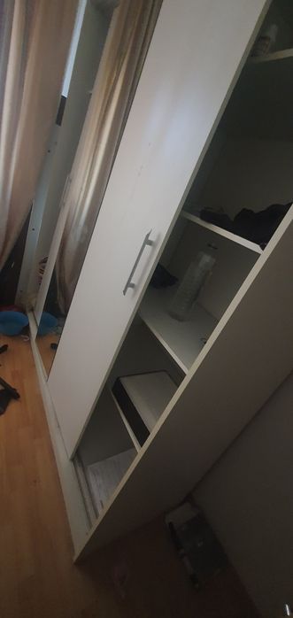 Vând seturi complete mobilier ,, unele deteriorate mai mult ,, altele în stare bună și f buna