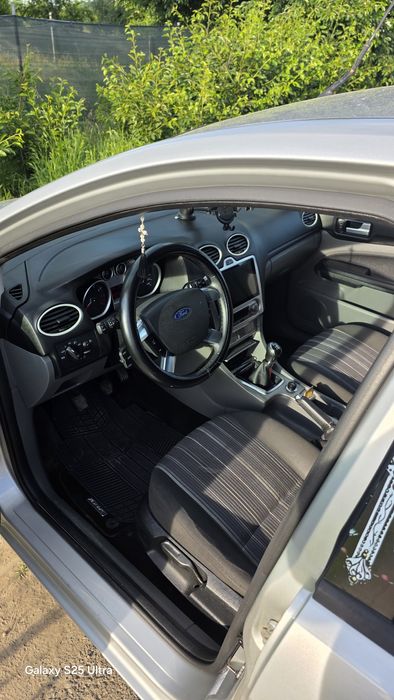 Ford focus 1.6 benzina