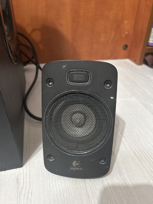 Sistem logitech 5+1