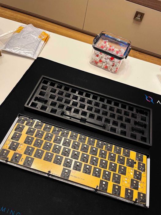 Tastatura mecanica modificata / lubrfiata manual - LEAVEN 61