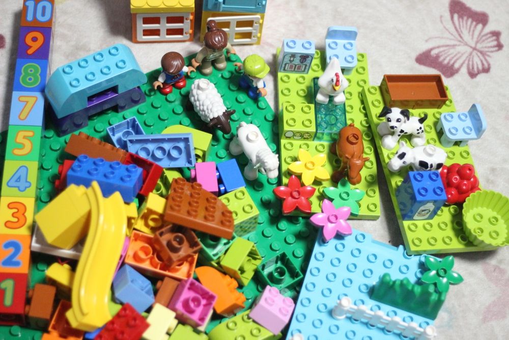 Продам Lego duplo