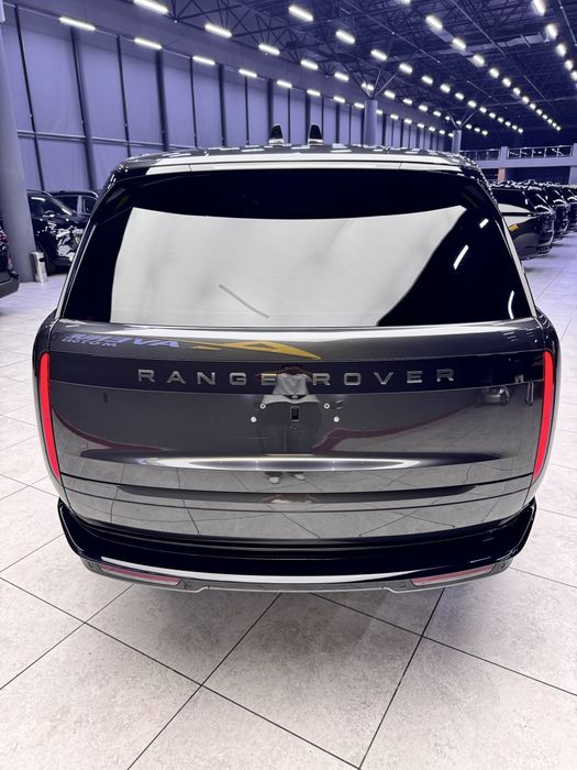 Новый Range Rover P530 LWB Autobiography