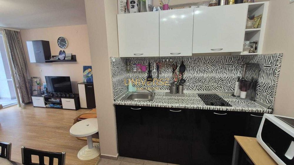 Продава се Двустаен апартамент в Свети Влас - 65 кв.м за 648 €/кв.м - Снимка #2